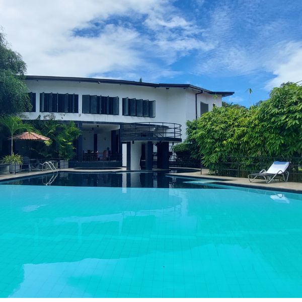 Swimming pool at Garden Beach Hotel Kalutara
